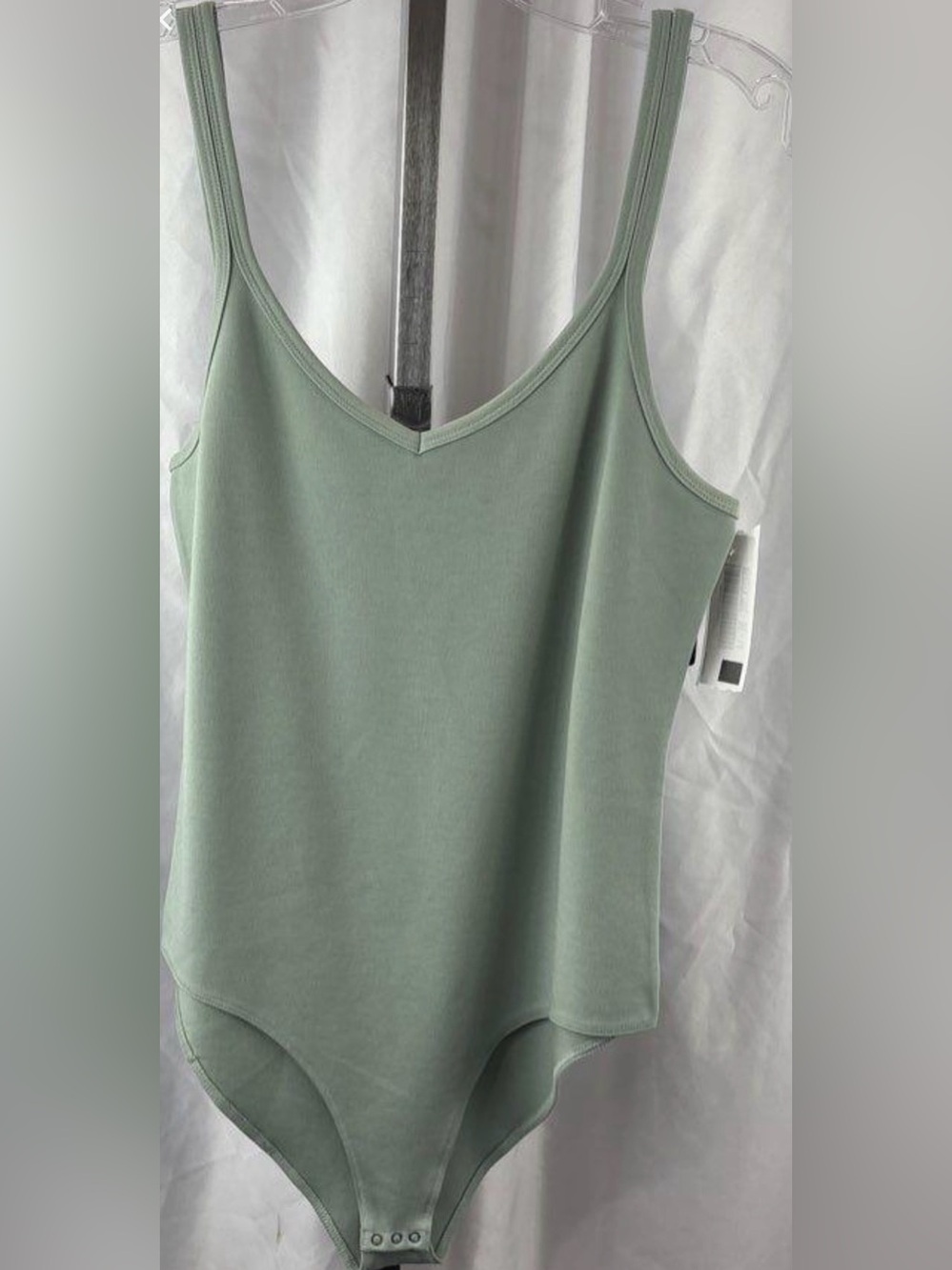 Rag & bone NWT Green Archetype Roxie Bodysuit. Size L